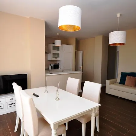 Apartamentos En Puerto Sherry Junto Al Mar, Solo Para Familias Y Parejas Apartment *