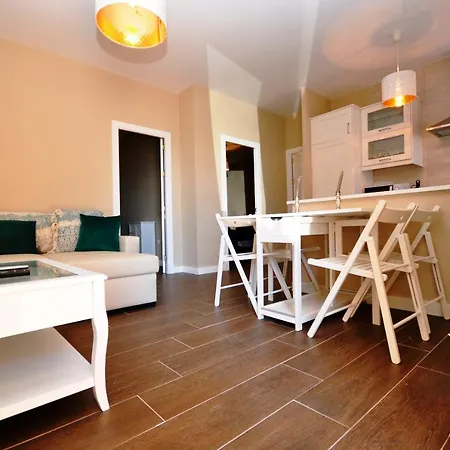 Apartamentos En Puerto Sherry Junto Al Mar, Solo Para Familias Y Parejas * El Puerto de Santa Maria