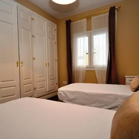 Apartamentos En Puerto Sherry Junto Al Mar, Solo Para Familias Y Parejas Apartment *
